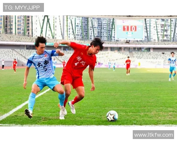 深圳足球队在足球配合排行榜中荣登第七名展现团队实力与默契 深圳足球队在足球配合排行榜中荣登第七名展现团队实力与默契